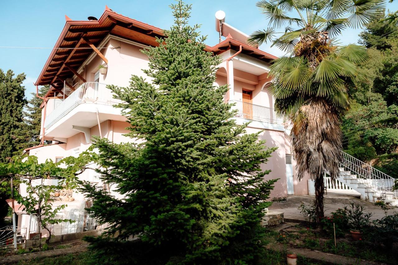 Serenity Hill Veria  Bagian luar foto